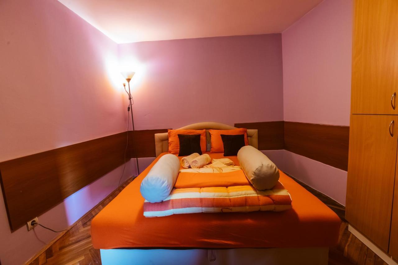 Laufer Pansiyon Novi Sad Dış mekan fotoğraf